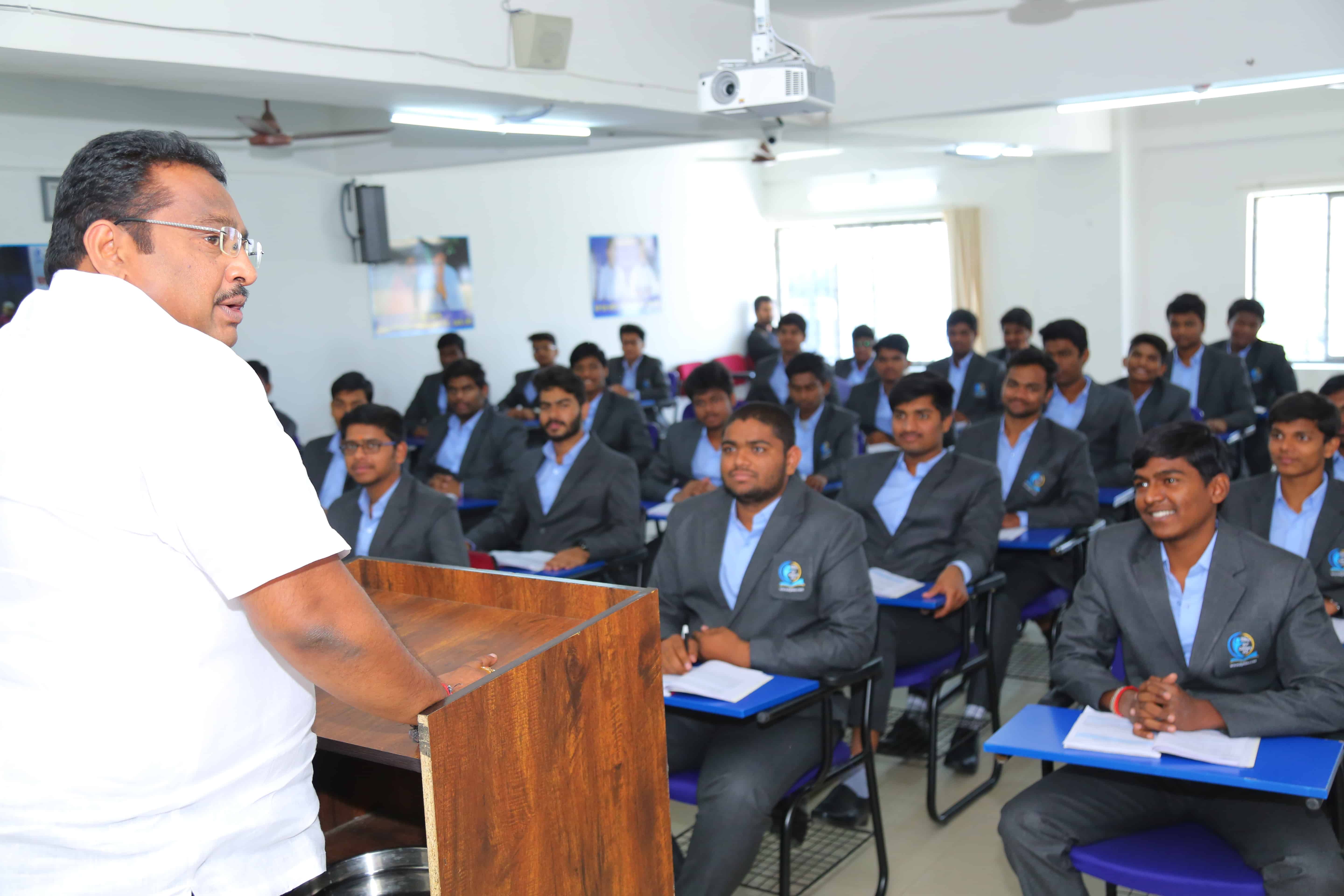 ias coaching institute in hyderabad